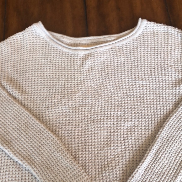 Hollister Long Sleeve Sweater - Picture 3 of 5